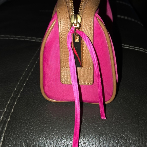 Tory Burch - cosmetic bag. Pink vinyl and tan leather. - Picture 4 of 9